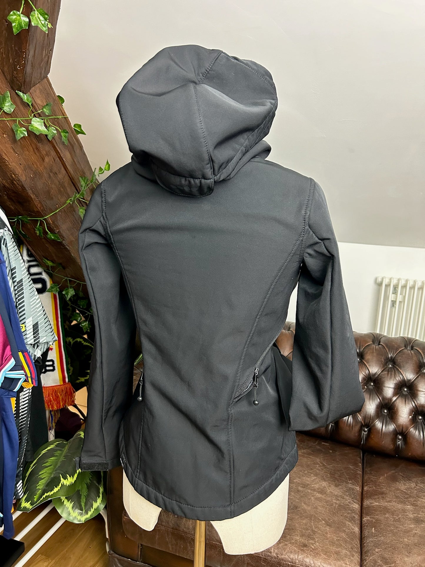 BENCH SOFTSHELL JACKET (XS)