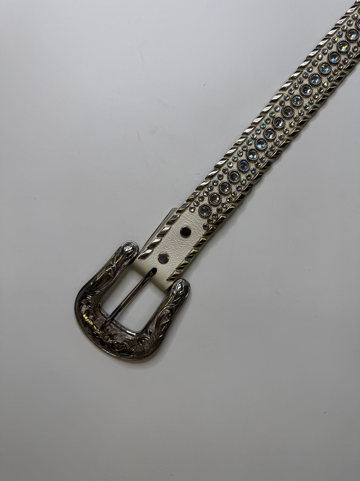 KIPPYS RHINESTONE DIAMOND BELT – WHITE (S)