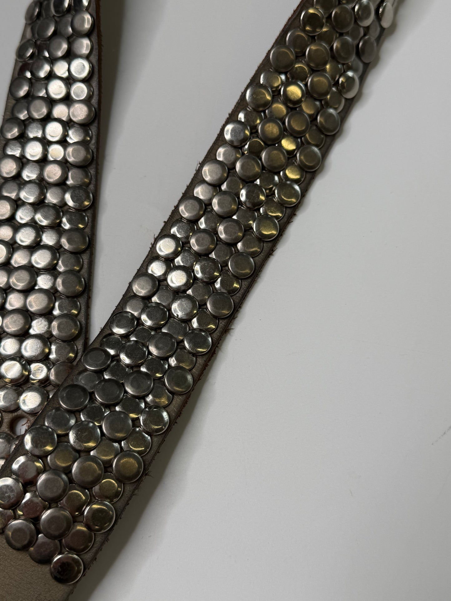 ALLOVER STUDDED LEATHER BELT GREY (M)