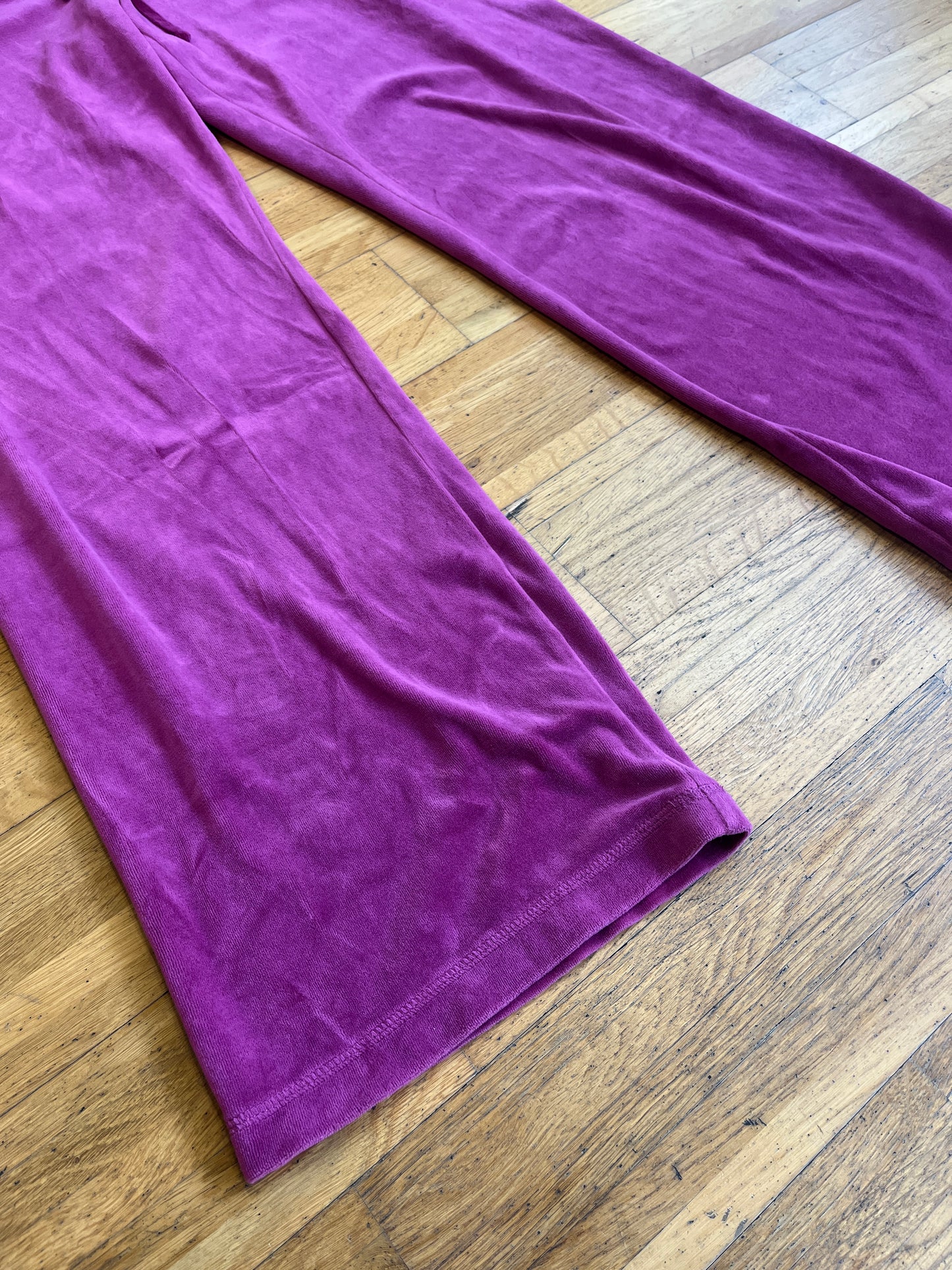 JUICY COUTURE PANTS (L)