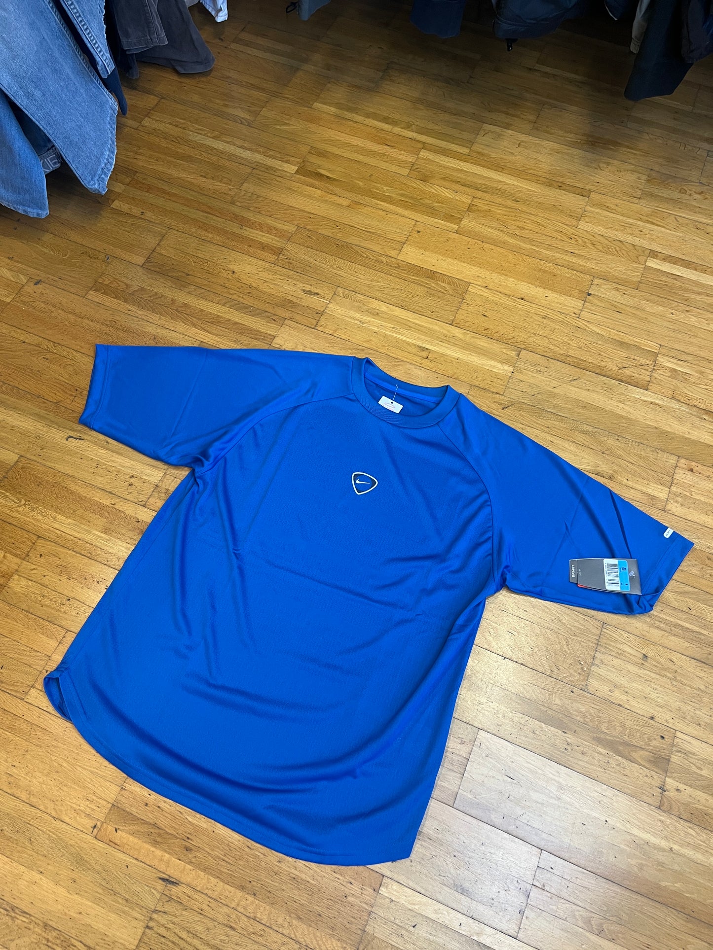 NIKE 2000s T-SHIRT WITH TAG (M)