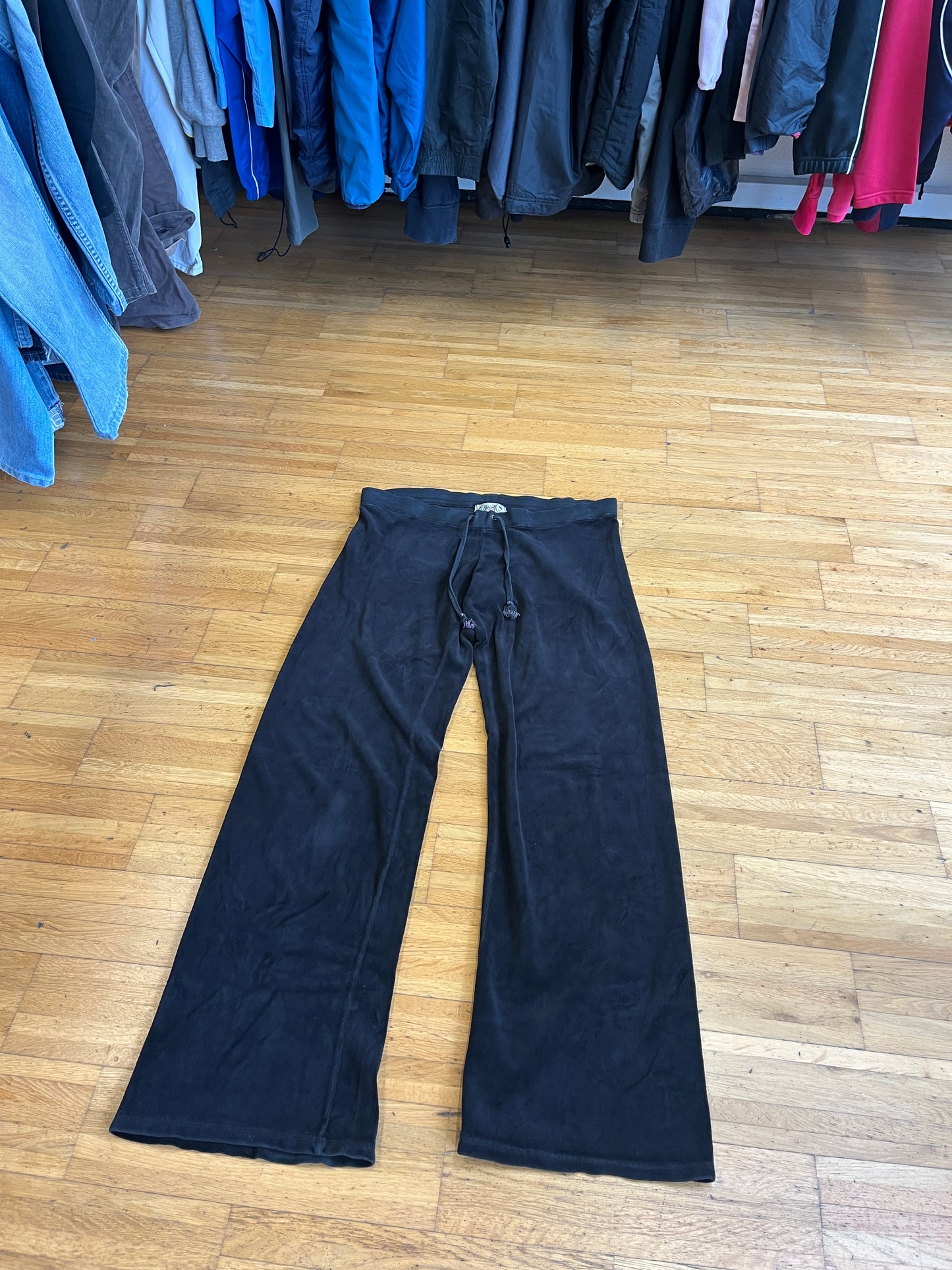 JUICY COUTURE PANTS (M)