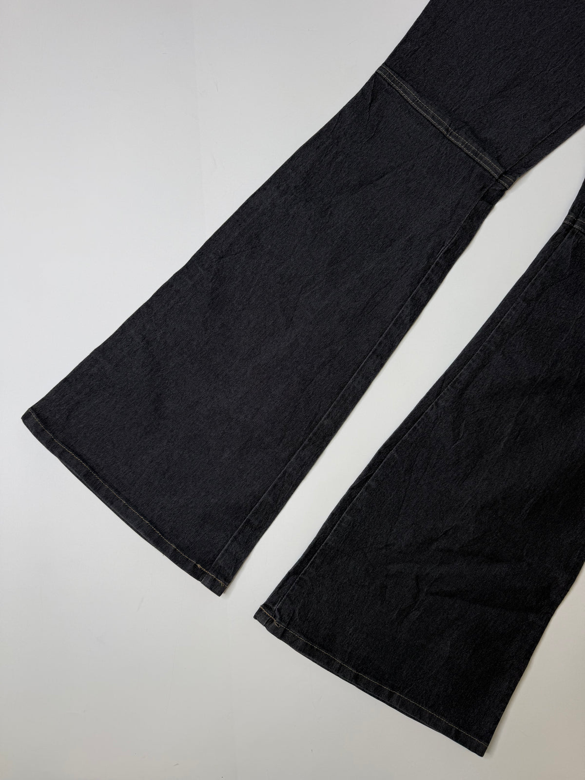 VINTAGE GUESS MID RISE STRETCH DENIM FLARED JEANS BLACK (24)