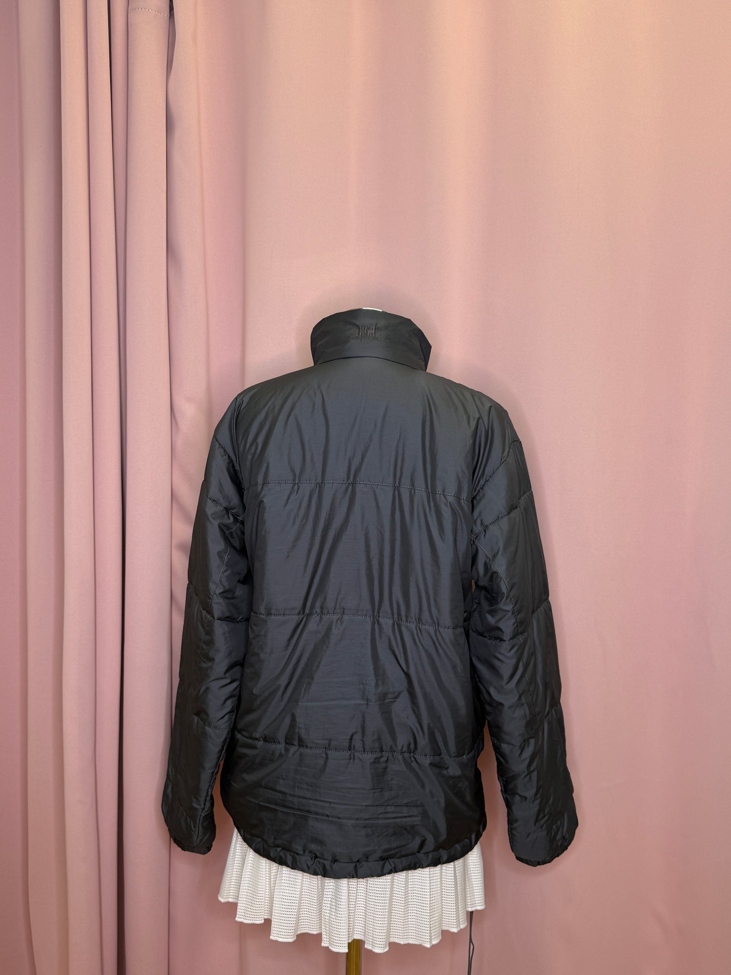 HELLY HANSEN THIN PUFFER (mens M)
