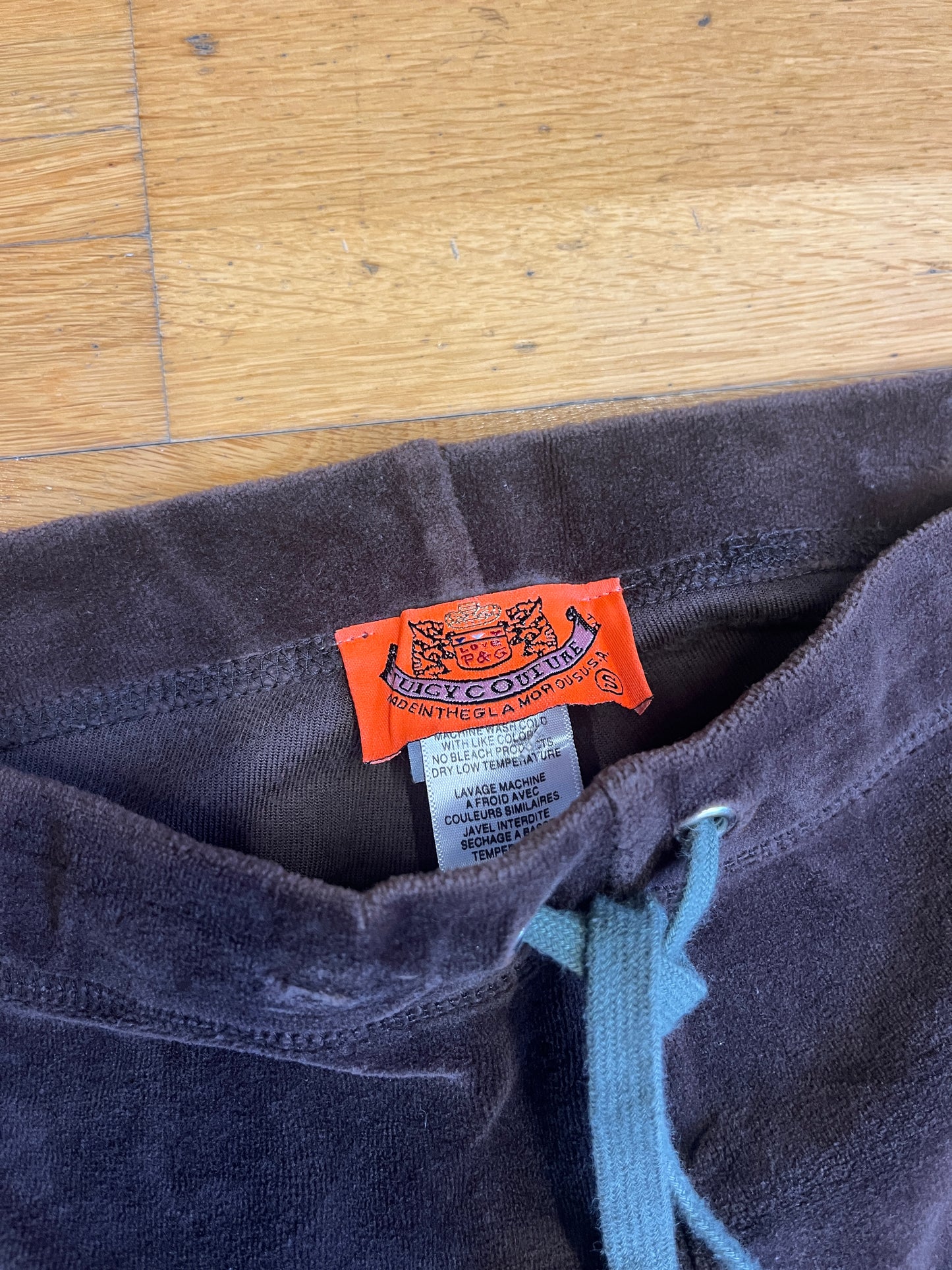 JUICY COUTURE PANTS (XS-S)