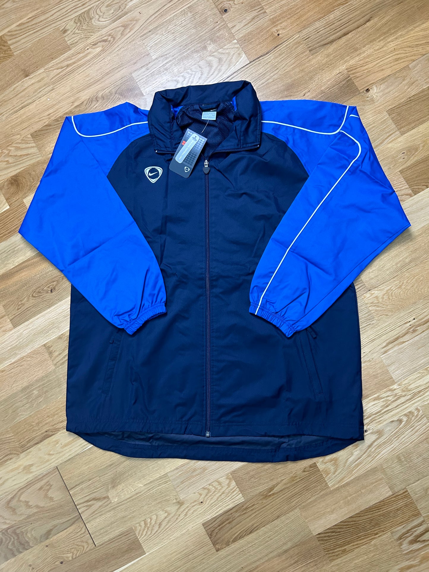 RARE! 2000s NIKE JACKET WITH TAG (XXL)