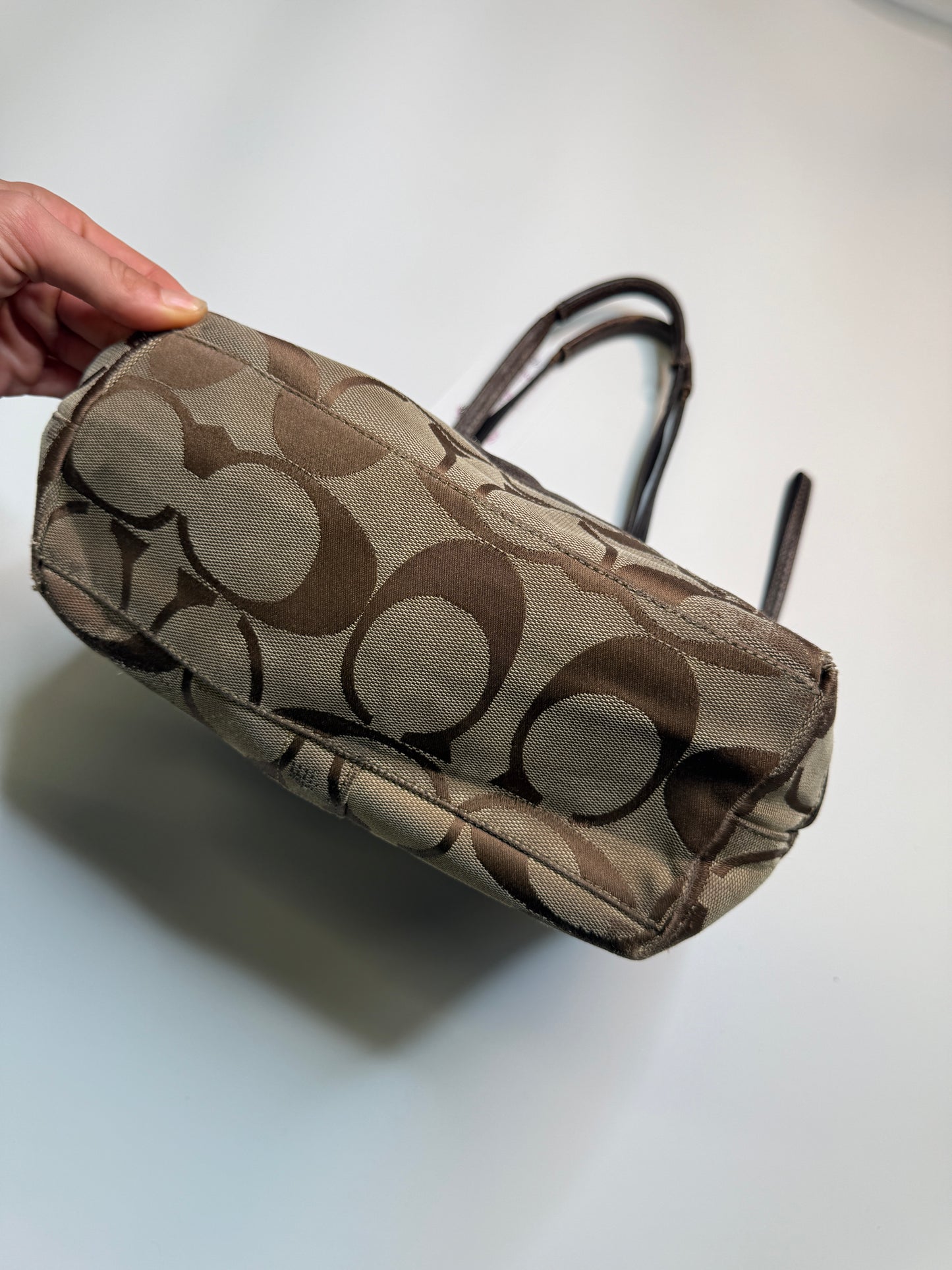 COACH PURSE MONOGRAM