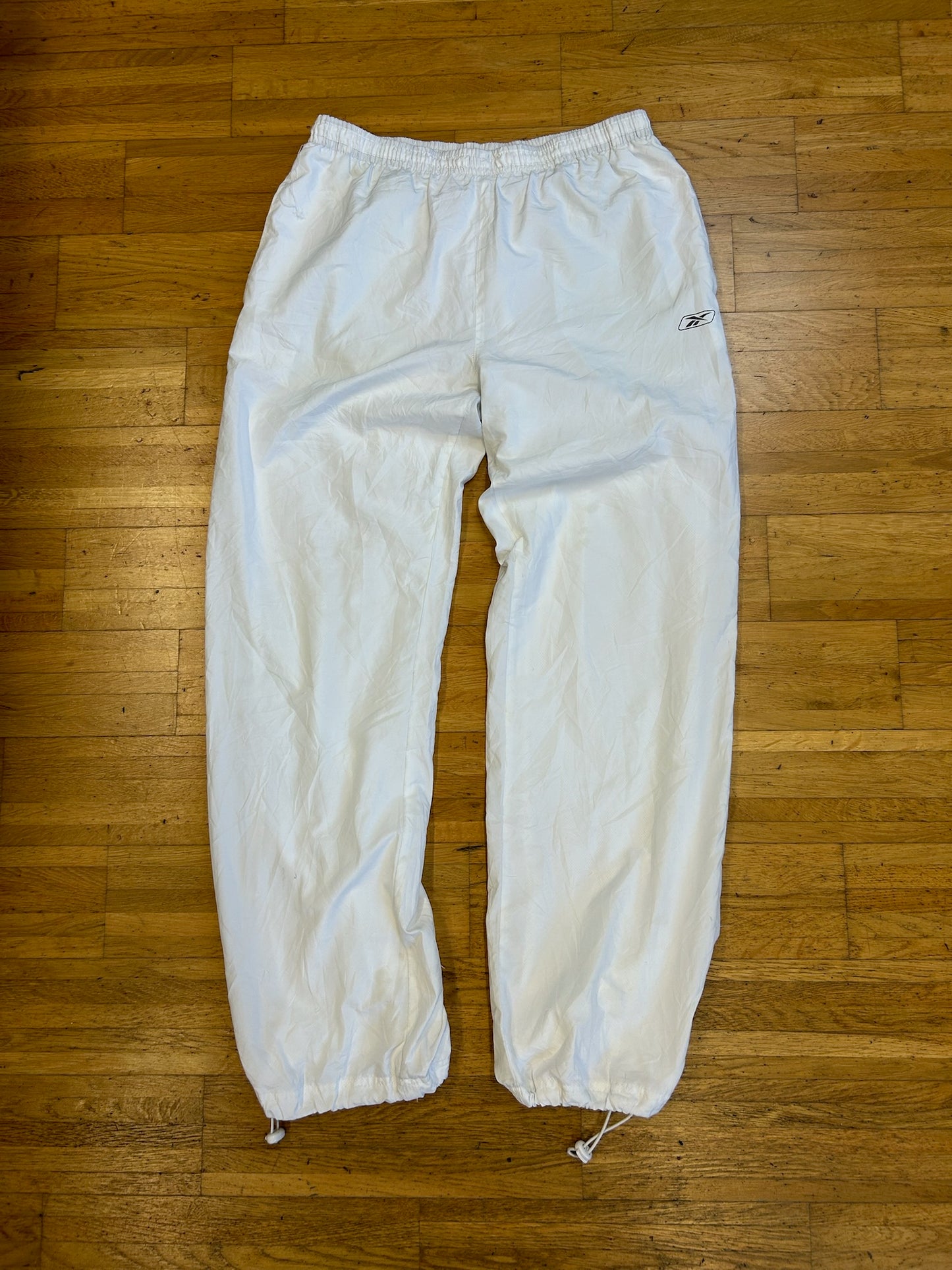 WHITE REEBOK TRACK PANTS (M)