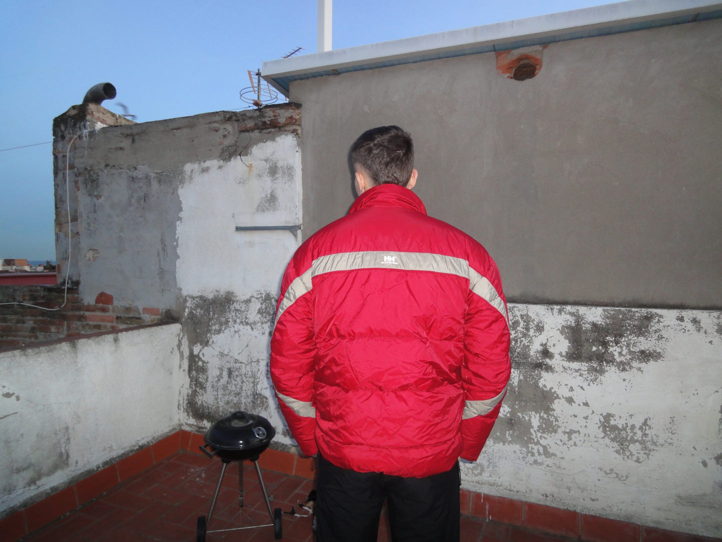 HELLY HANSEN PUFFER JACKET (XL)