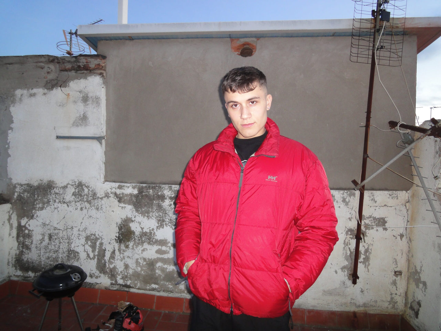 HELLY HANSEN PUFFER JACKET (XL)