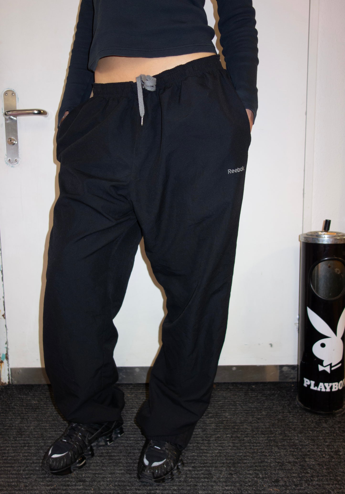 REEBOK PANTS (L)