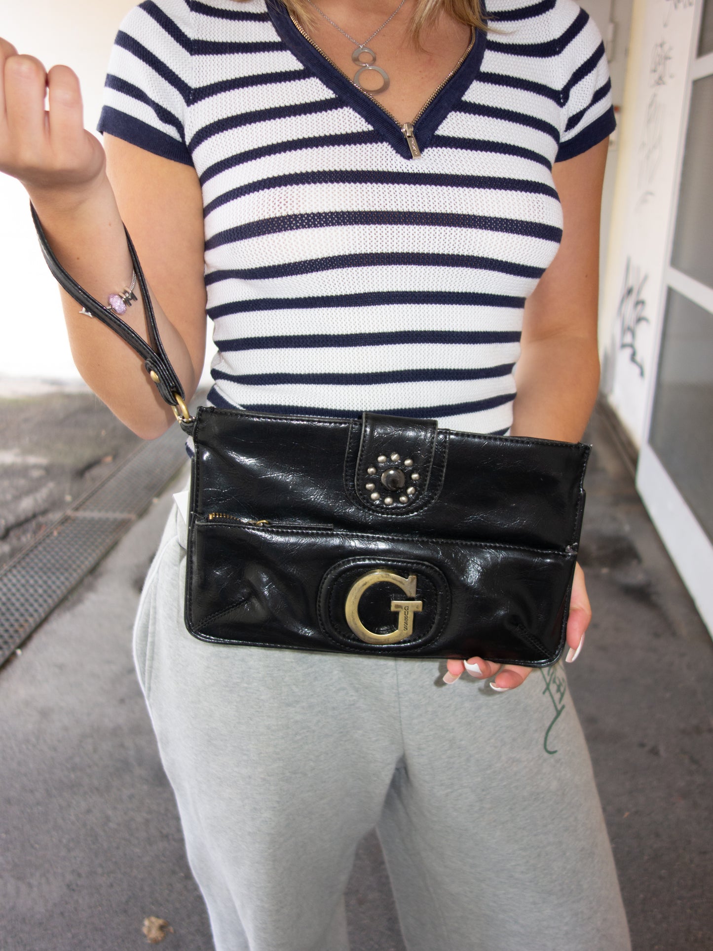 GUESS WRISTLET