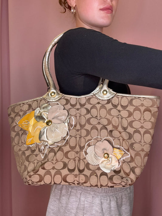 COACH MONOGRAM PURSE