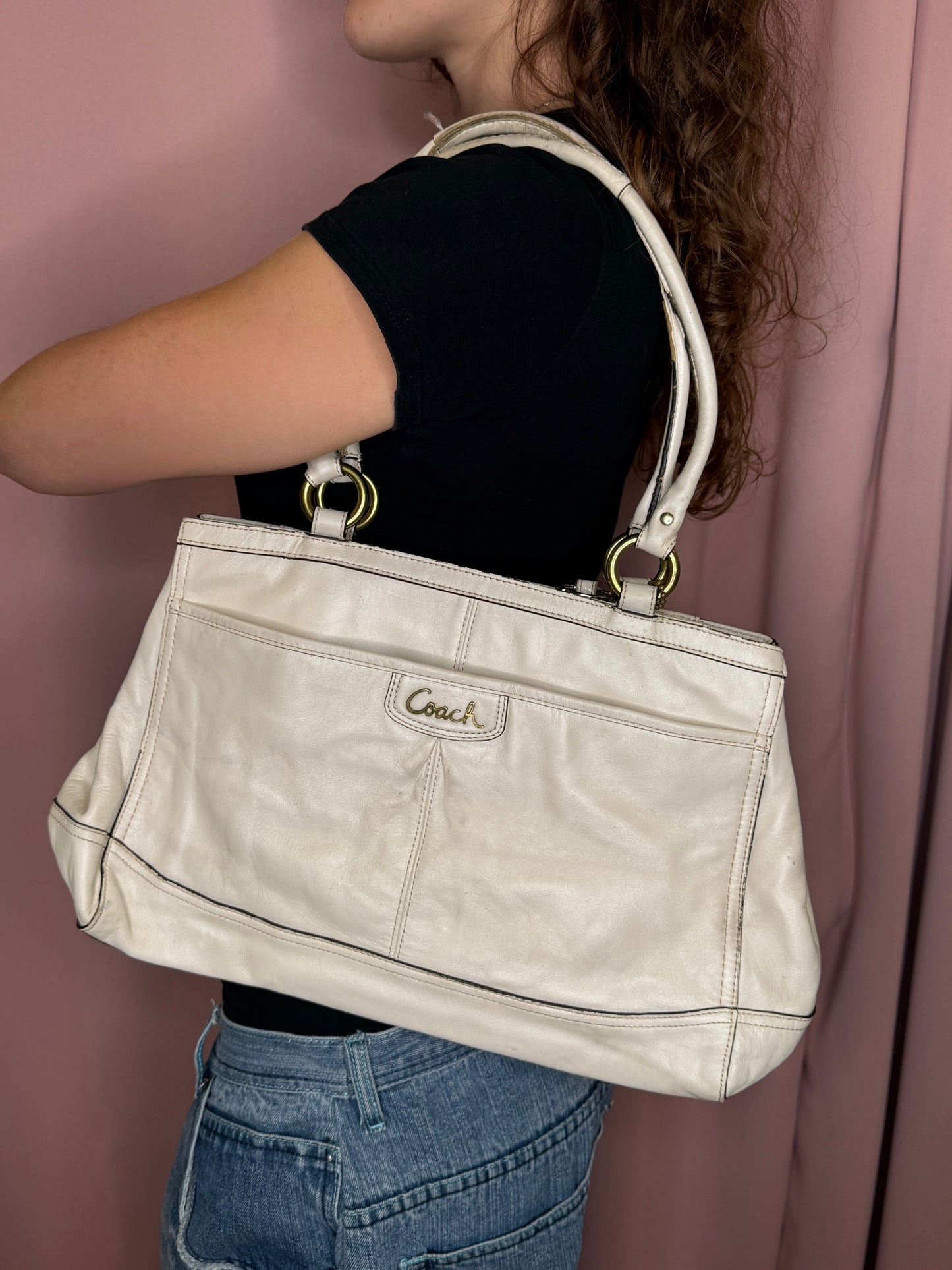 COACH PURSE WHITE LEATHER
