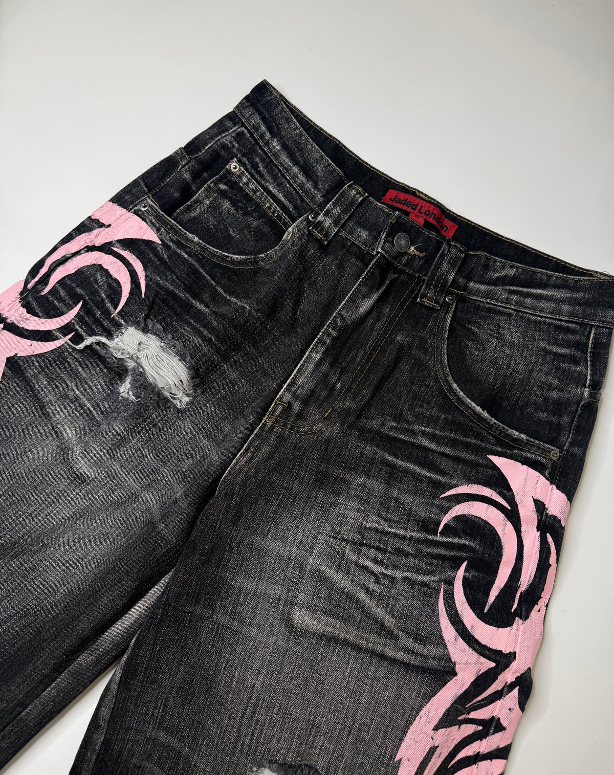 JADED LONDON GRAPHIC DENIM SHORTS BLACK (28)