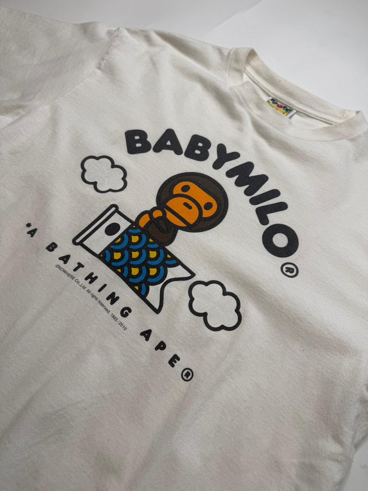 BAPE BABY MILO TEE – KOI GRAPHIC (L)
