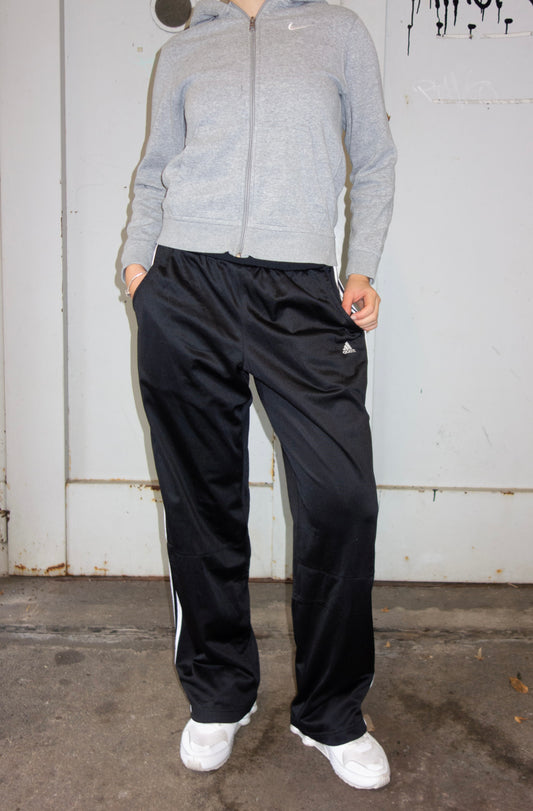 ADIDAS SWEAT PANTS (L)