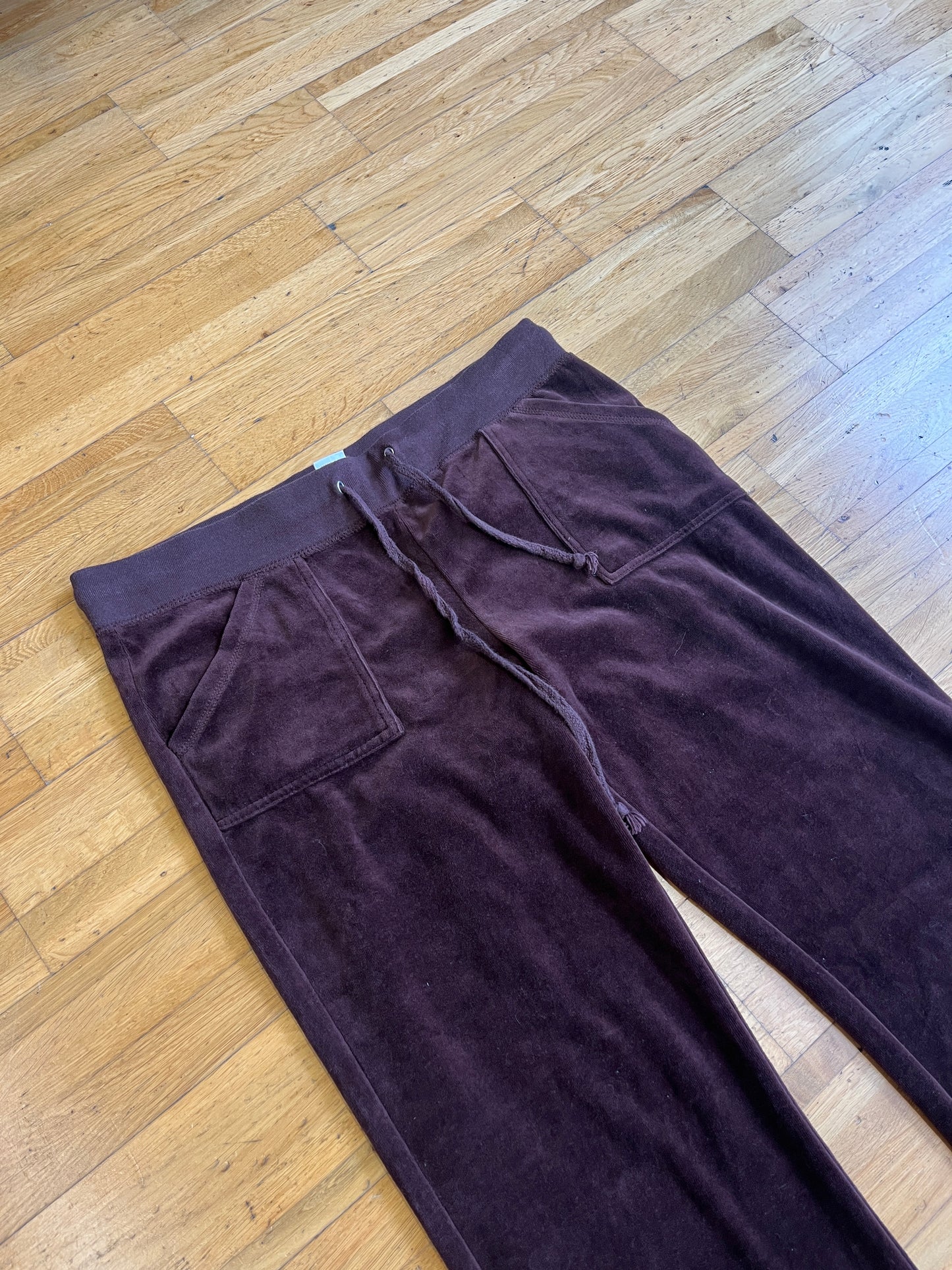 JUICY COUTURE PANTS (L)