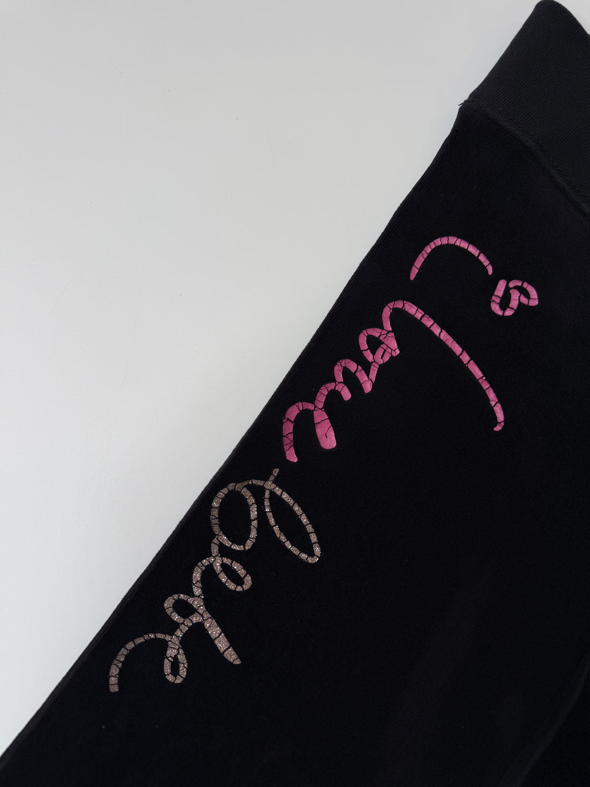 BEBE "LOVE LOOK" SCRIPT VELOUR PANTS BLACK (XS)