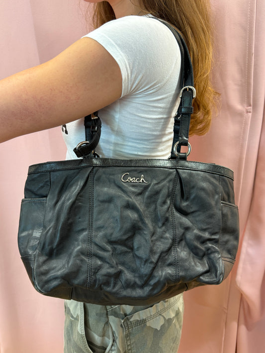 BLACK LEATHER COACH PURSE
