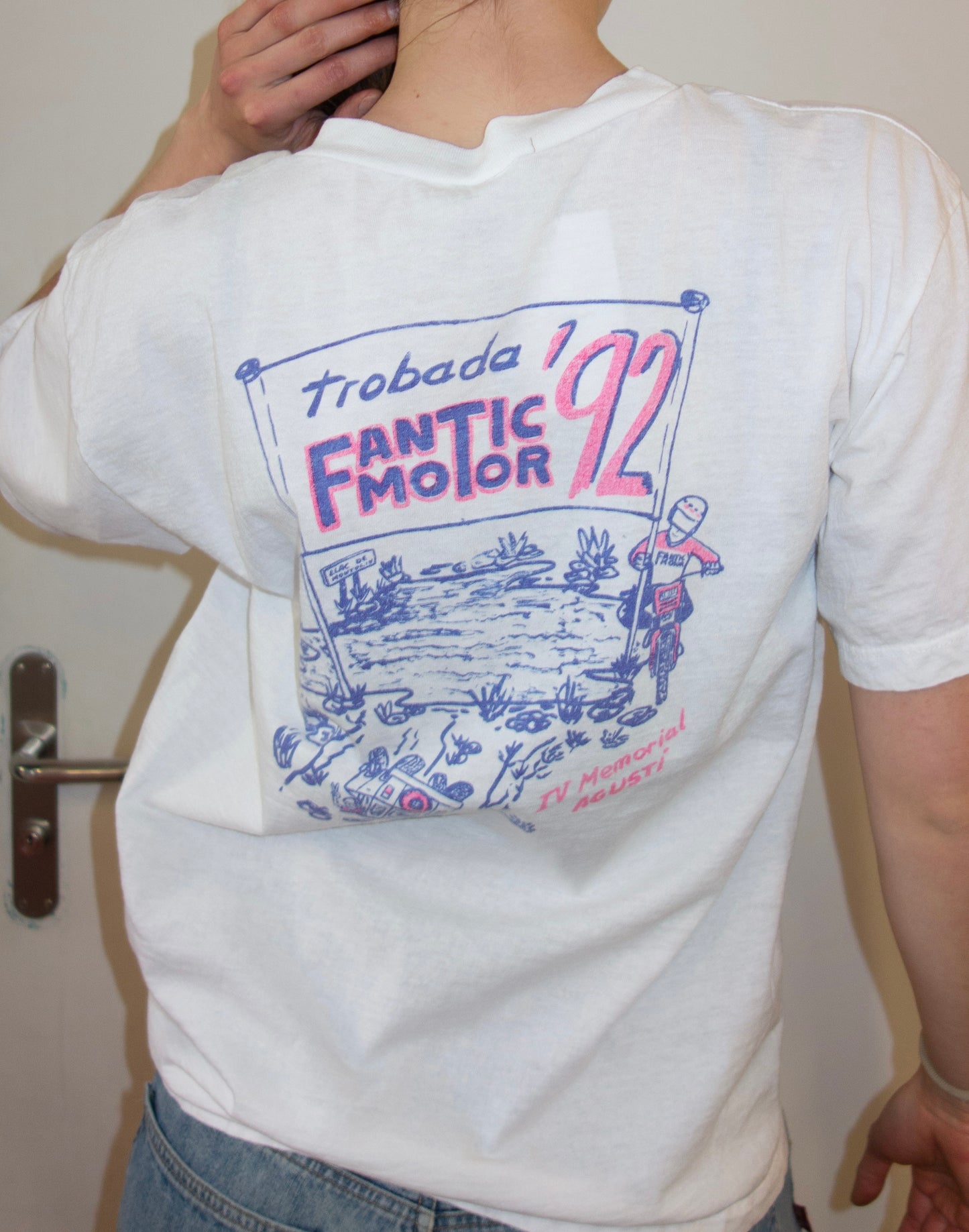 VINTAGE GRAPHIC T-SHIRT (M)