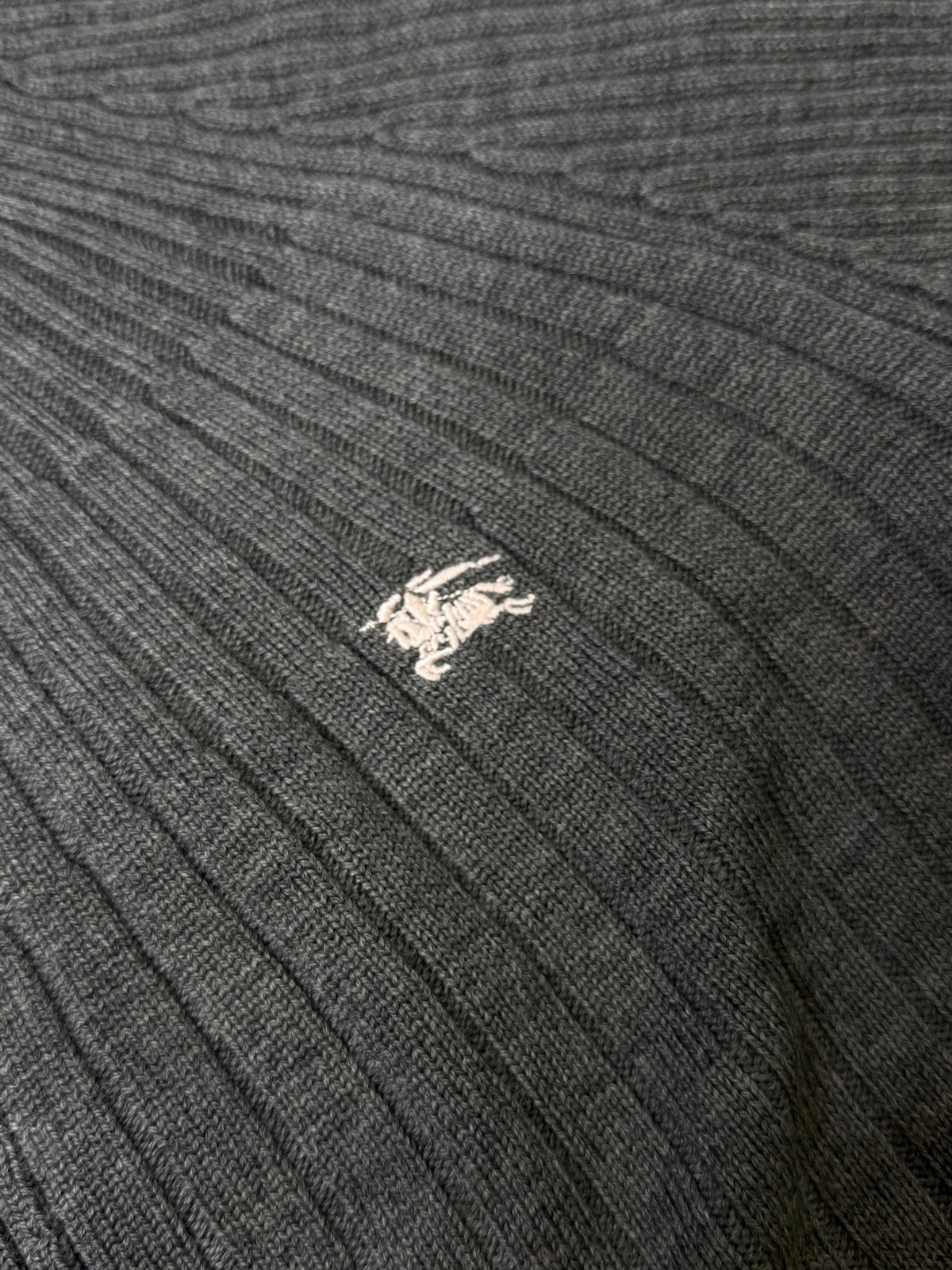 BURBERRY LONDON RIBBED ZIP CARDIGAN GREY (M)