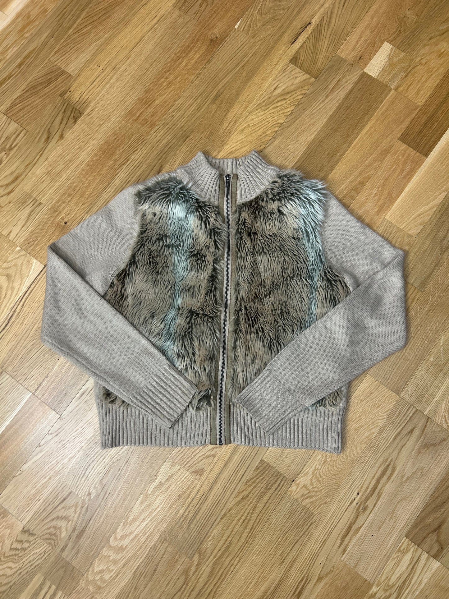 VINTAGE FAUX FUR ZIPPER (M-L)