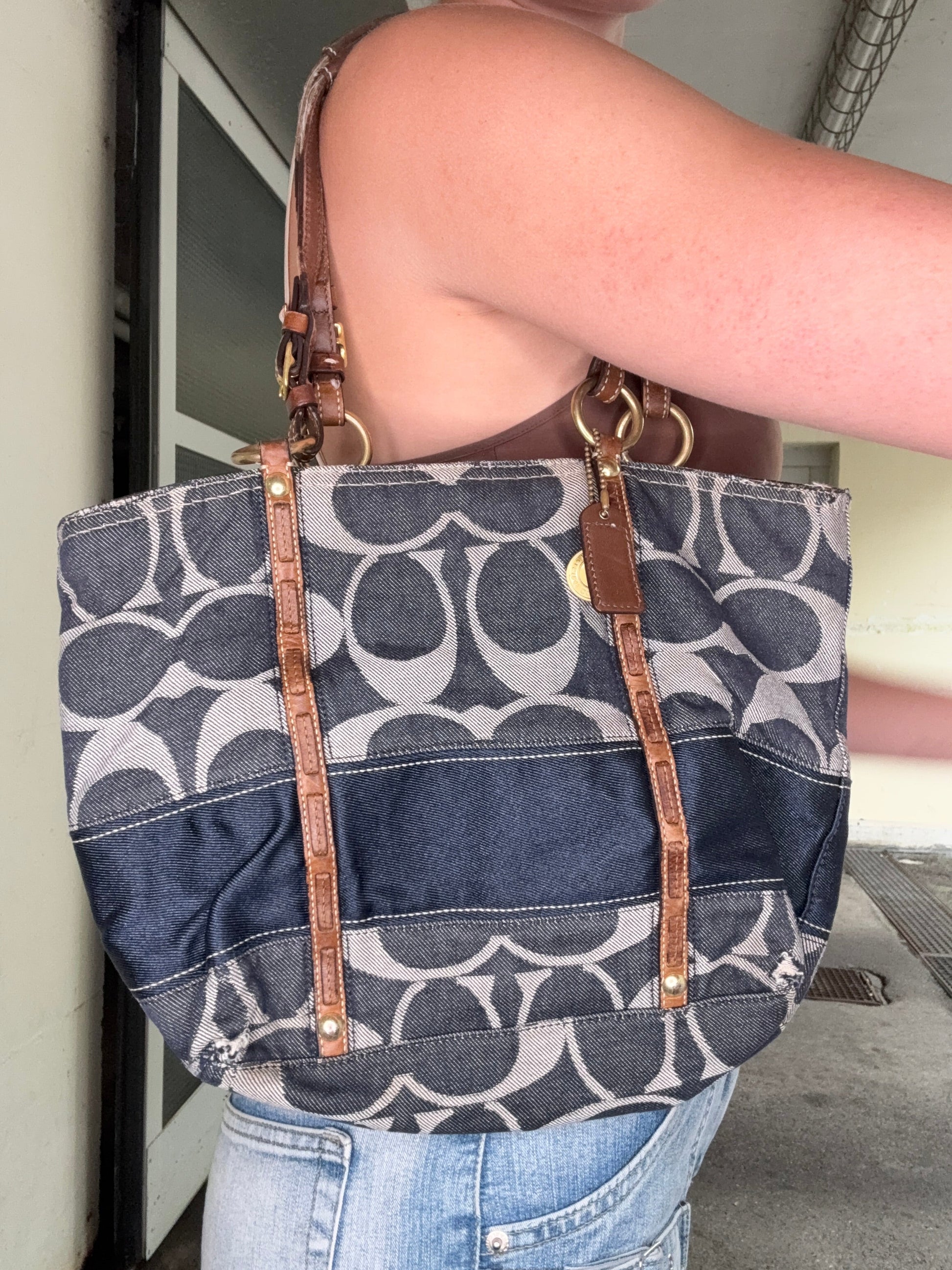 COACH VINTAGE SIGNATURE DENIM TOTE BAG