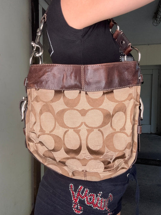 COACH SIGNATURE HOBO BAG – TAUPE BROWN