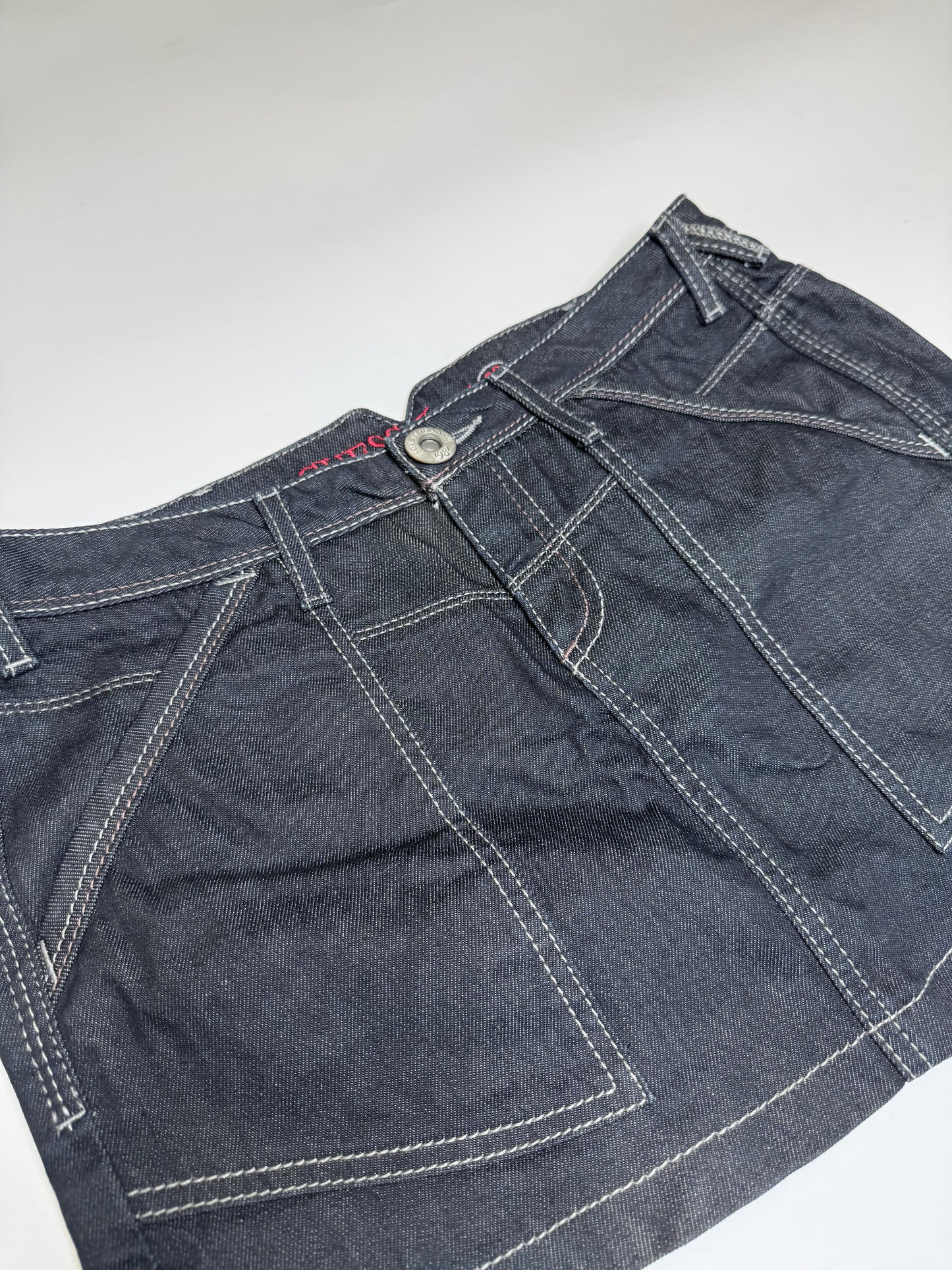 VINTAGE GUESS JEANS SKIRT (29, ~S-M)
