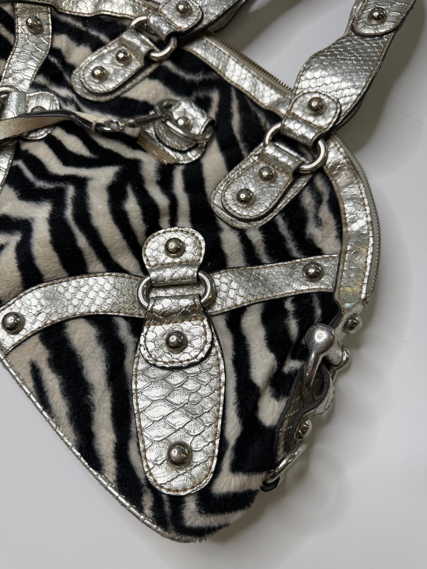 SPECIAL VINTAGE GUESS ZEBRA CALF HAIR BOWLER BAG (SILVER)