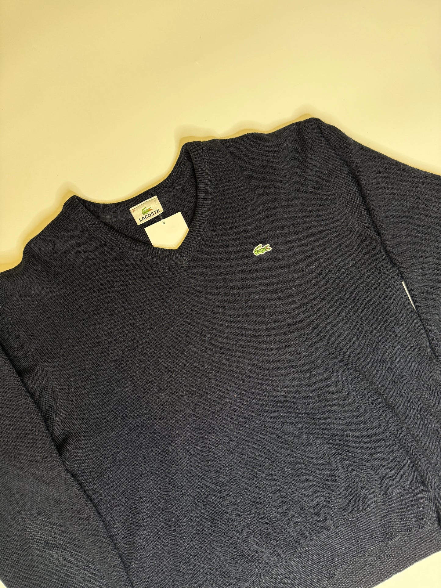 LACOSTE KNIT SWEATER (M)