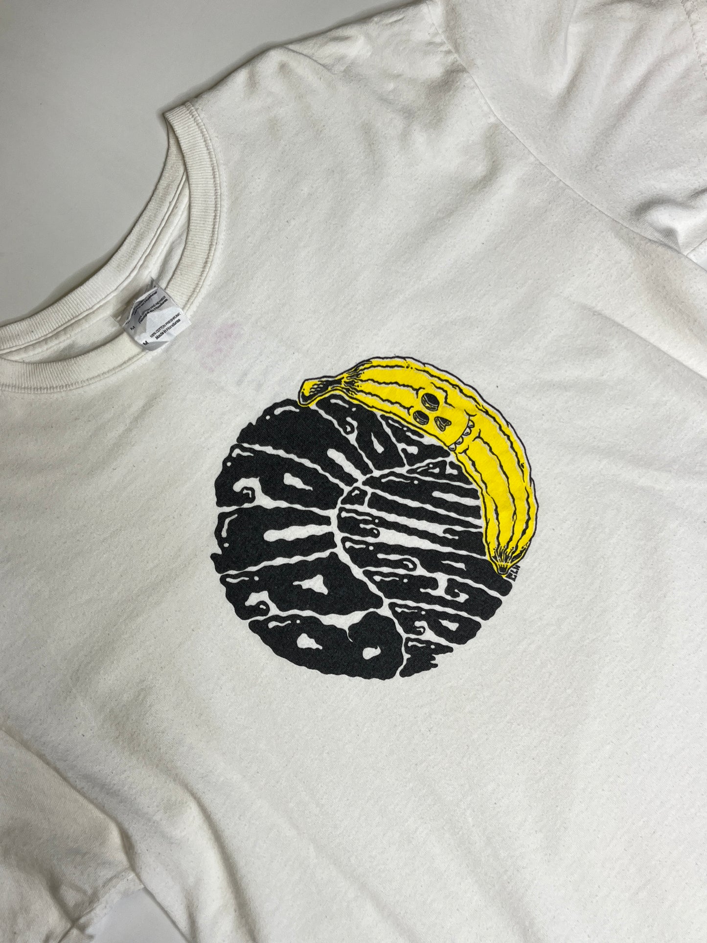 GRAPHIC T-SHIRT (M)