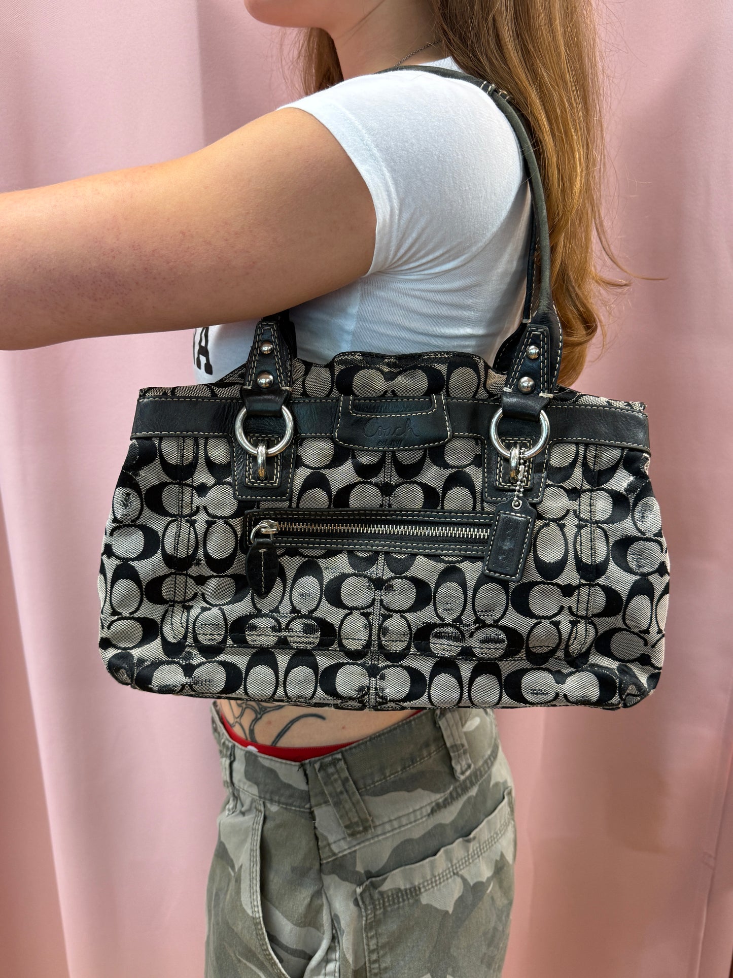 COACH MONOGRAM PURSE LEATHER