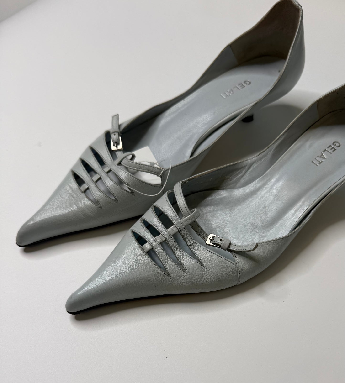 GELATI VINTAGE CUTOUT POINTED FLATS (37.5)