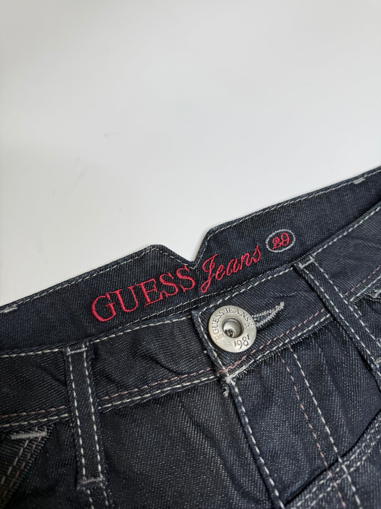VINTAGE GUESS JEANS SKIRT (29, ~S-M)