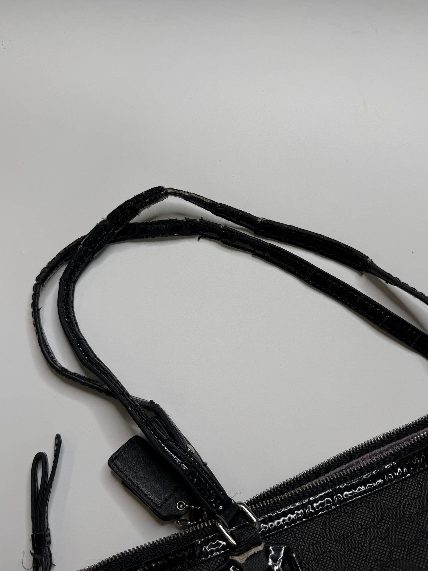 COACH VINTAGE MINI SIGNATURE CANVAS PATENT TRIM TOTE BAG
