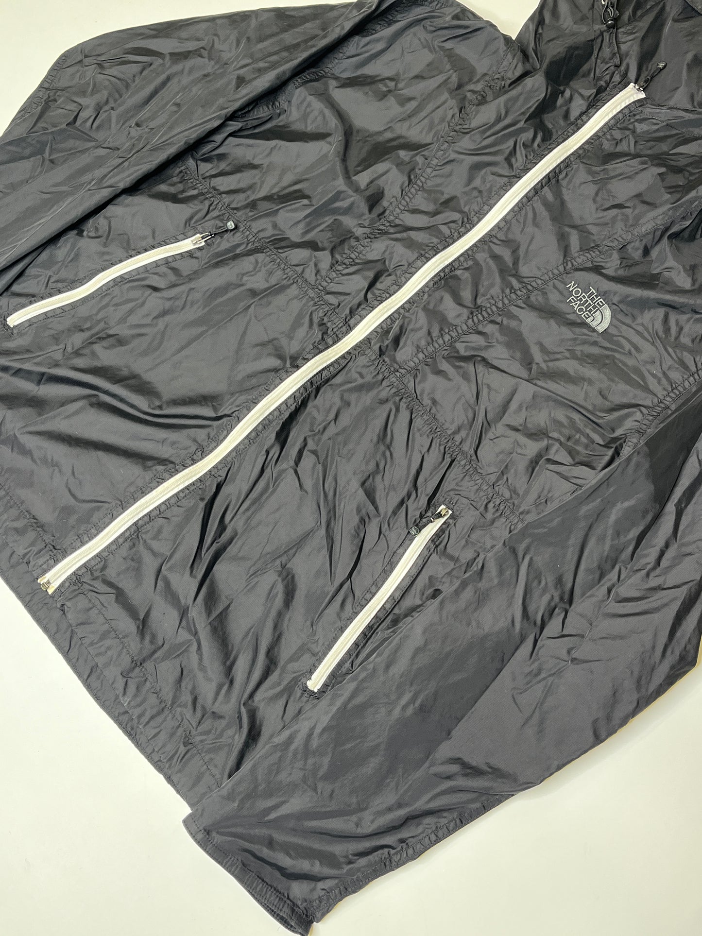 THE NORTH FACE RAIN JACKET (~M)