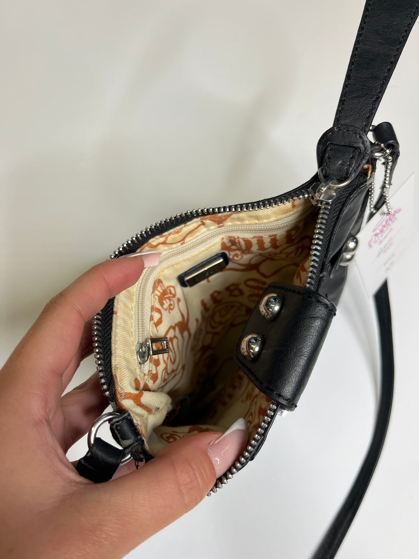 GUESS SLINGBAG