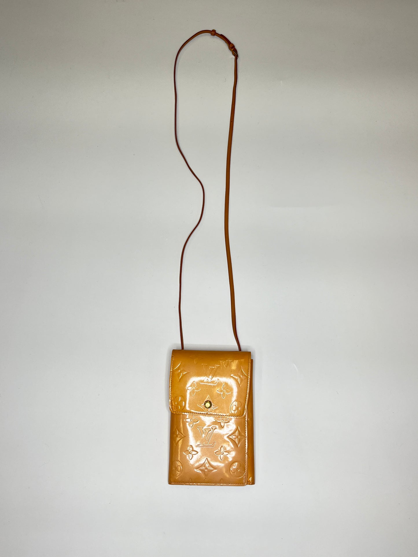 LOUIS VUITTON DOUBLE PHONE POUCH VERNIS