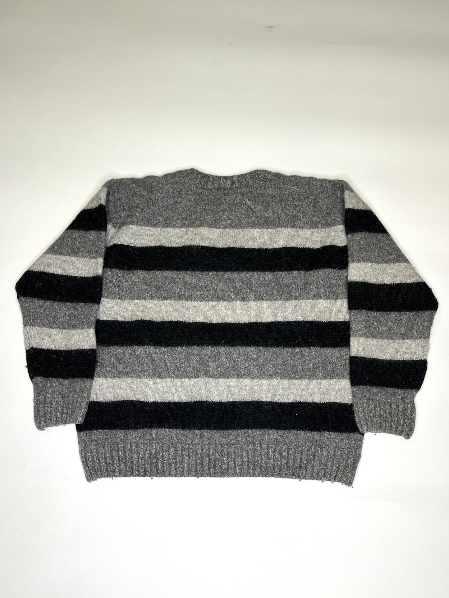 LACOSTE KNIT SWEATER (XS-S)