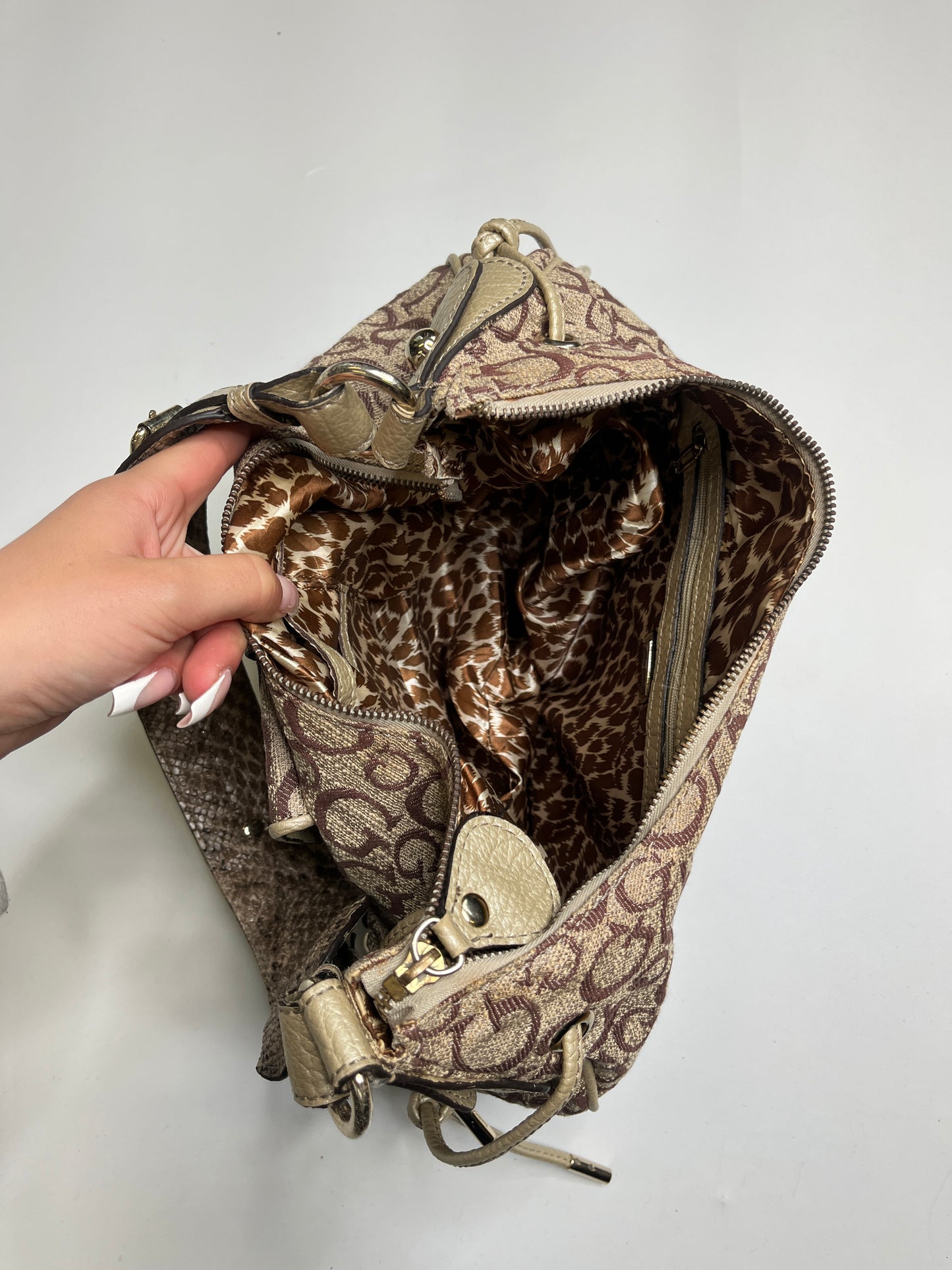 VINTAGE GUESS PURSE