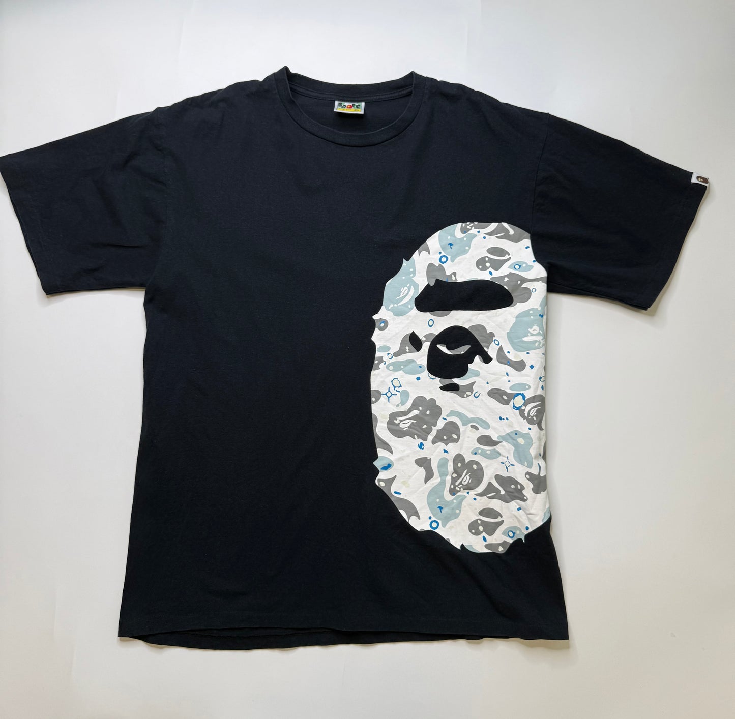 BAPE SPLASH CAMO HALF-LOGO TEE – BLACK (XL)