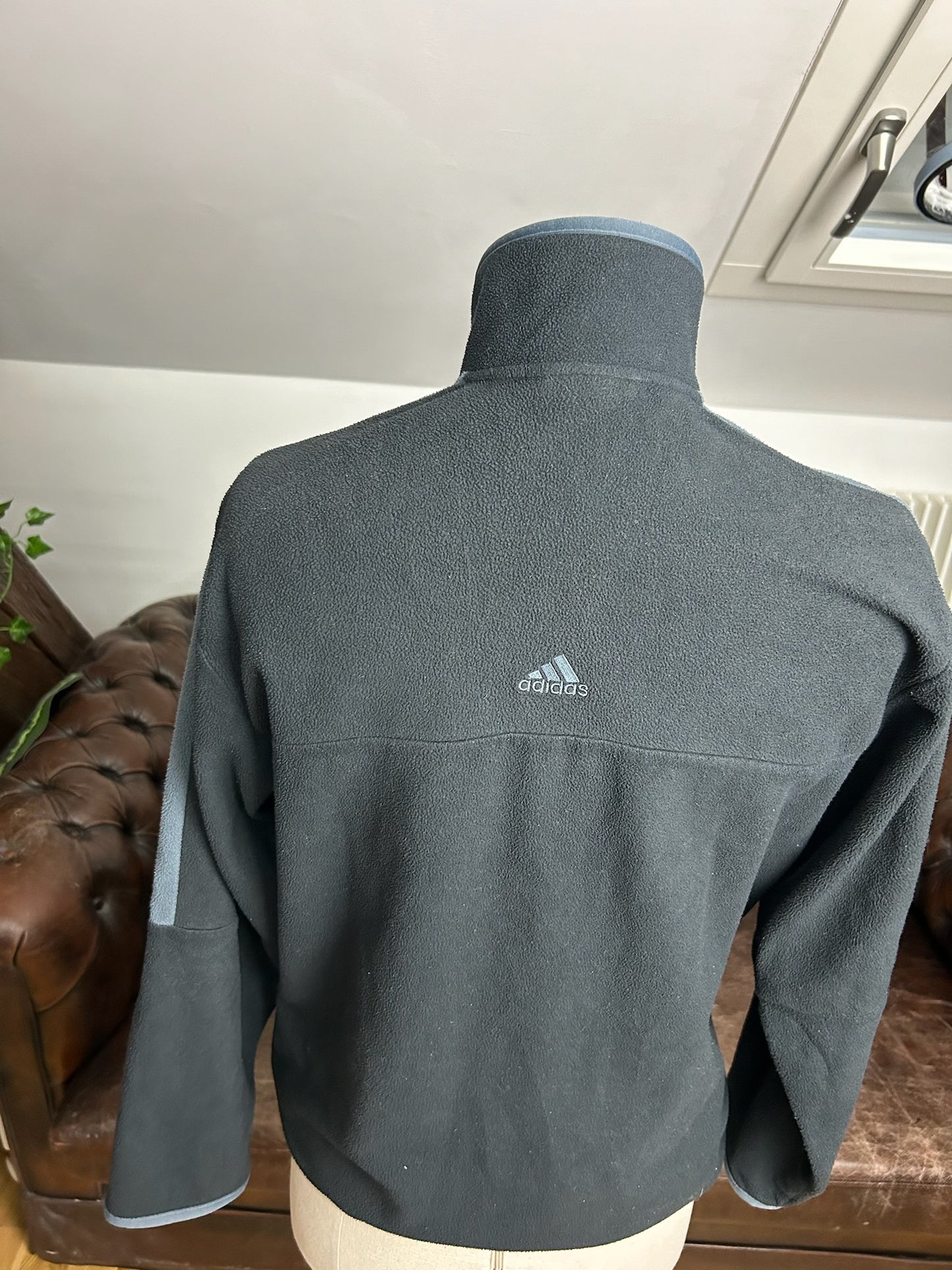 ADIDAS FLEECE 2000s (M)