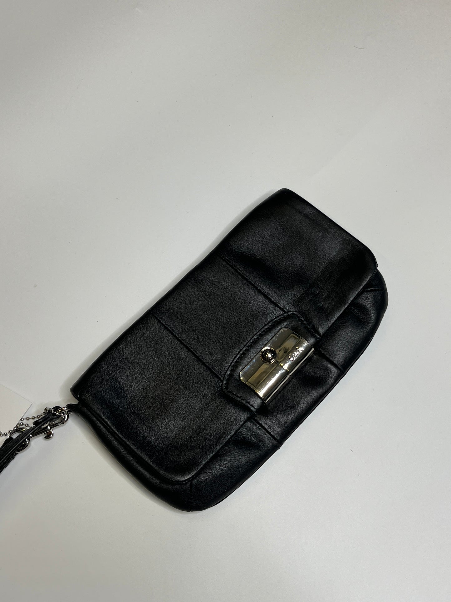 COACH WRISTLET GENUINE LEATHER