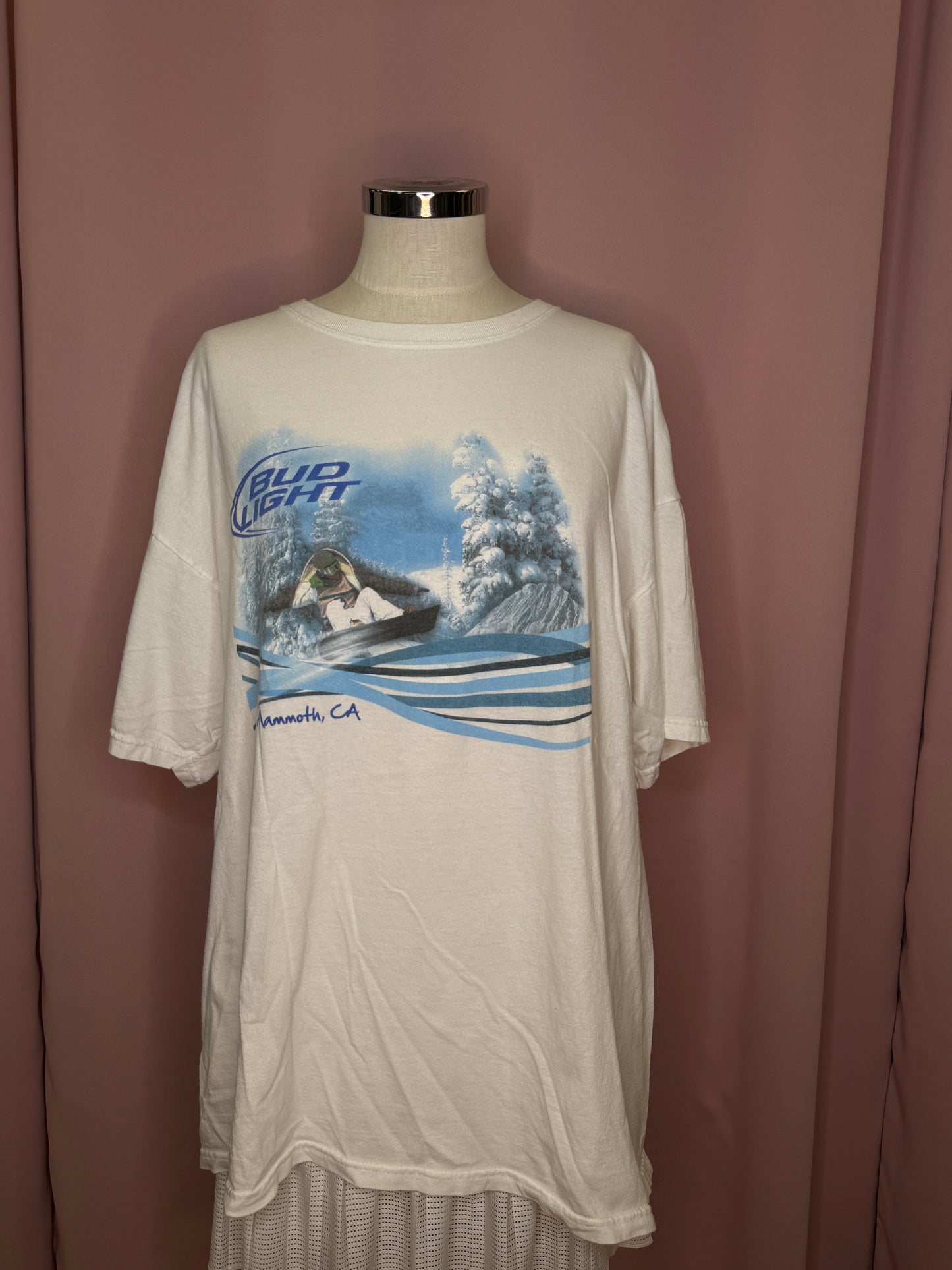 RARE! VINTAGE BUD LIGHT T-SHIRT (XL)