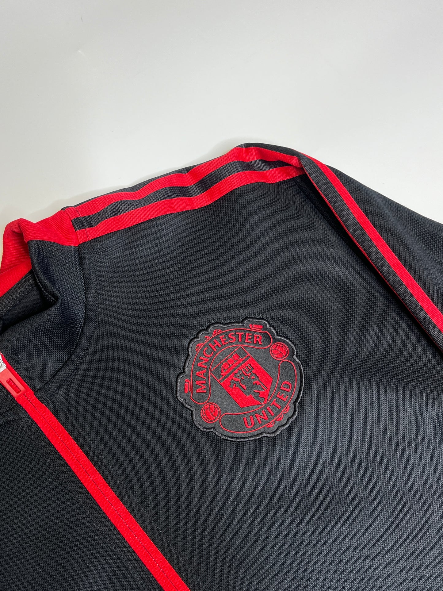 ADIDAS X MANCHESTER UNITED ZIPPER (XL)