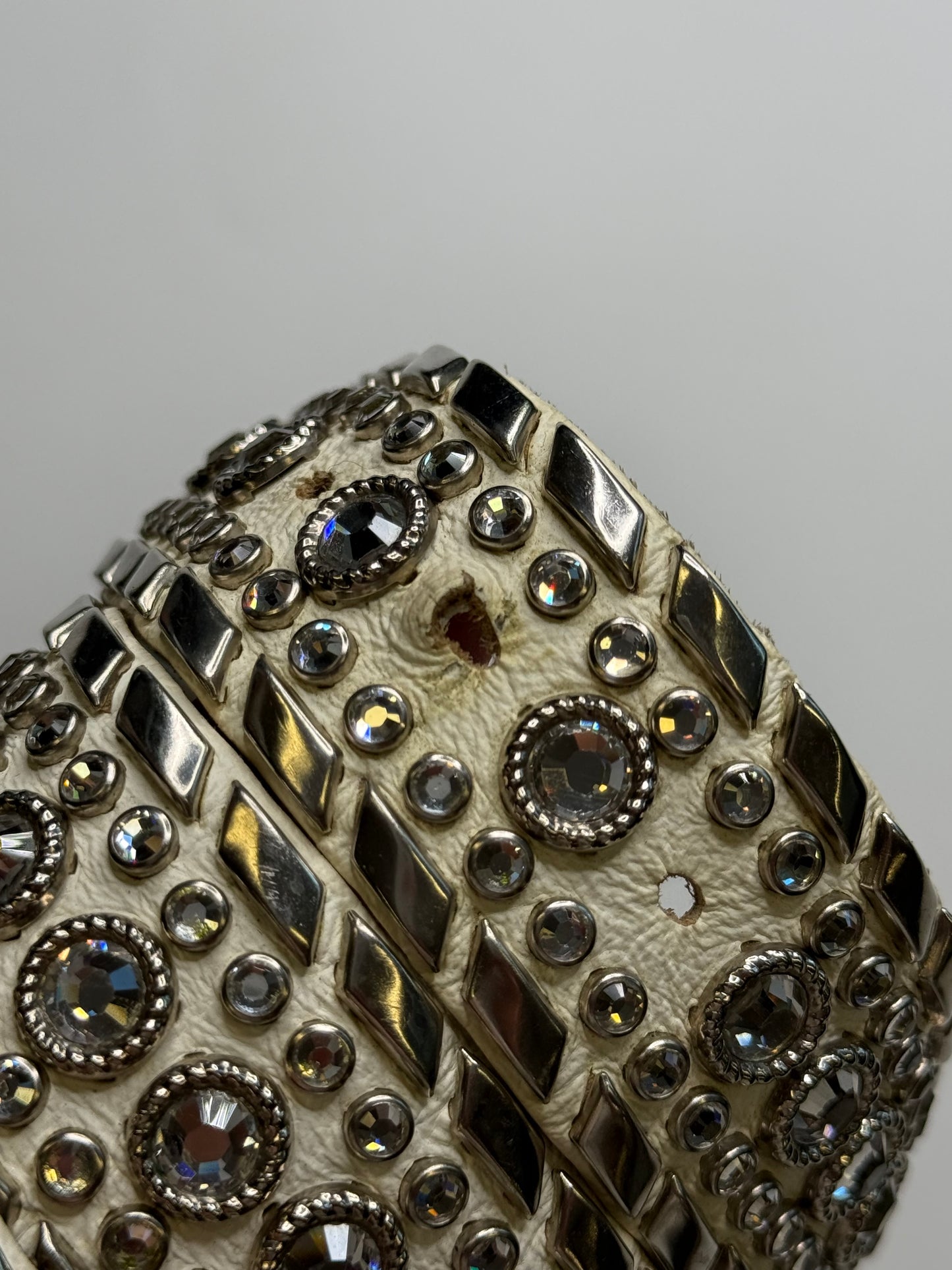KIPPYS RHINESTONE DIAMOND BELT – WHITE (S)