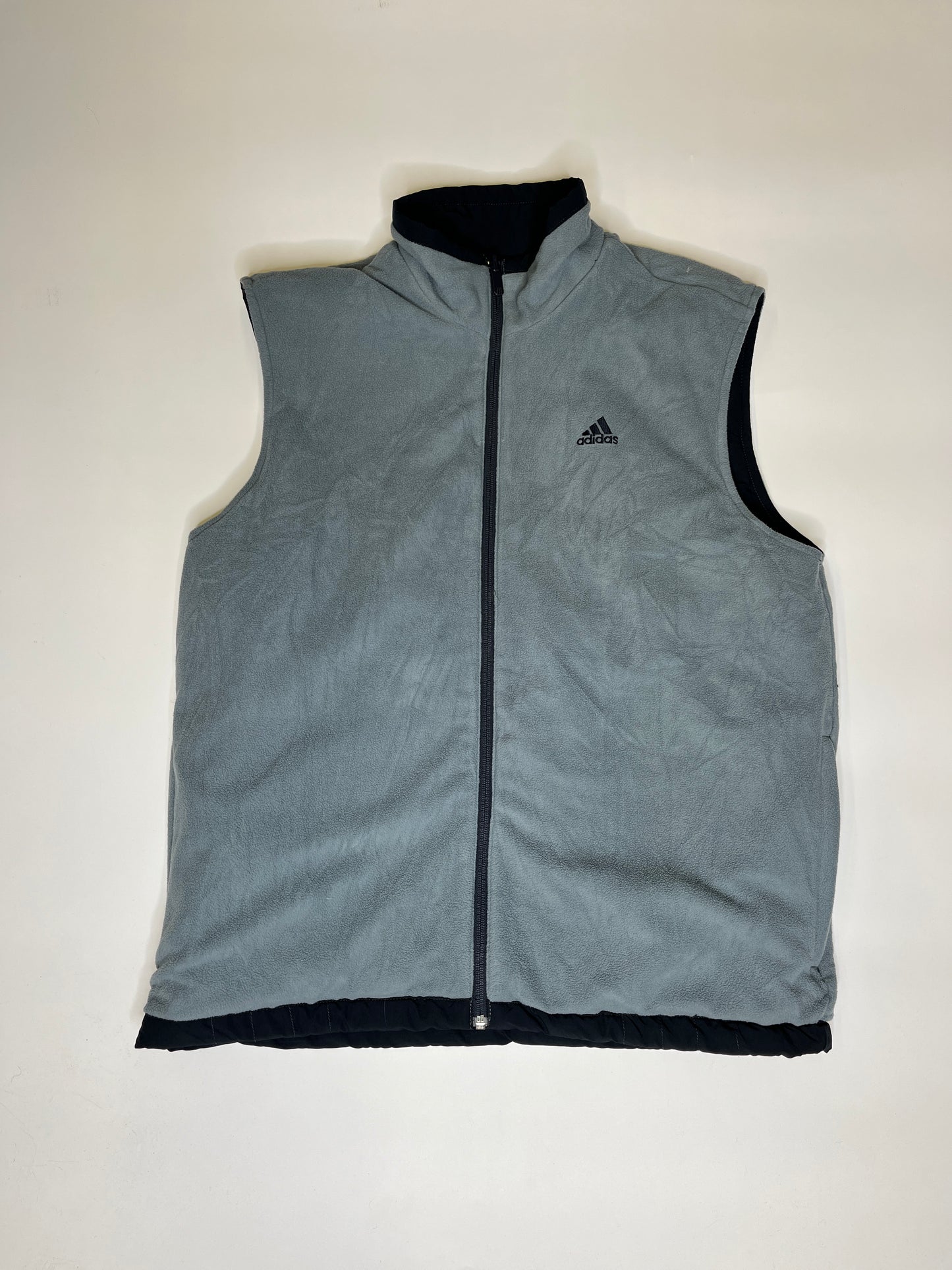 2 in 1 ADIDAS 2000s REVERSIBLE! VEST (M)