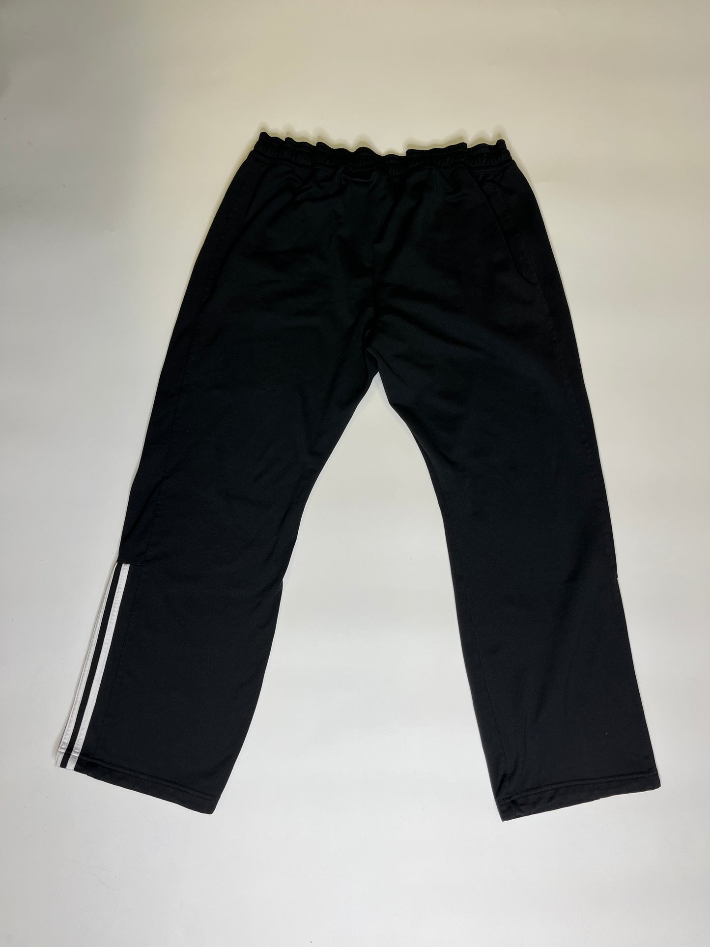 ADIDAS PANTS (XL)